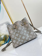 ベラ 19 マヒナ カーフスキン