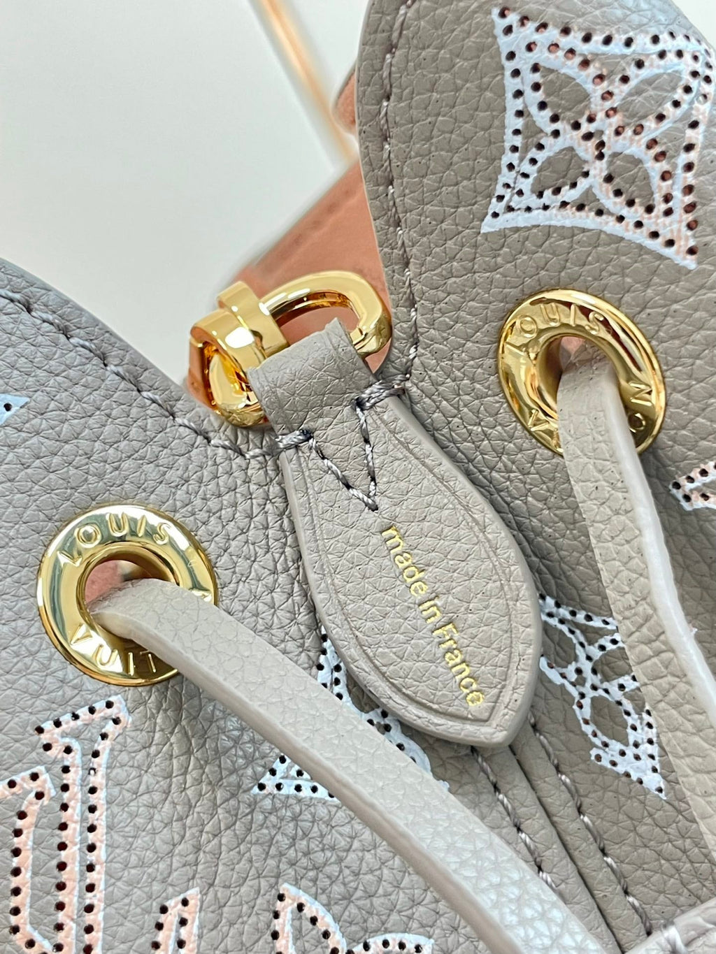 ベラ 19 マヒナ カーフスキン