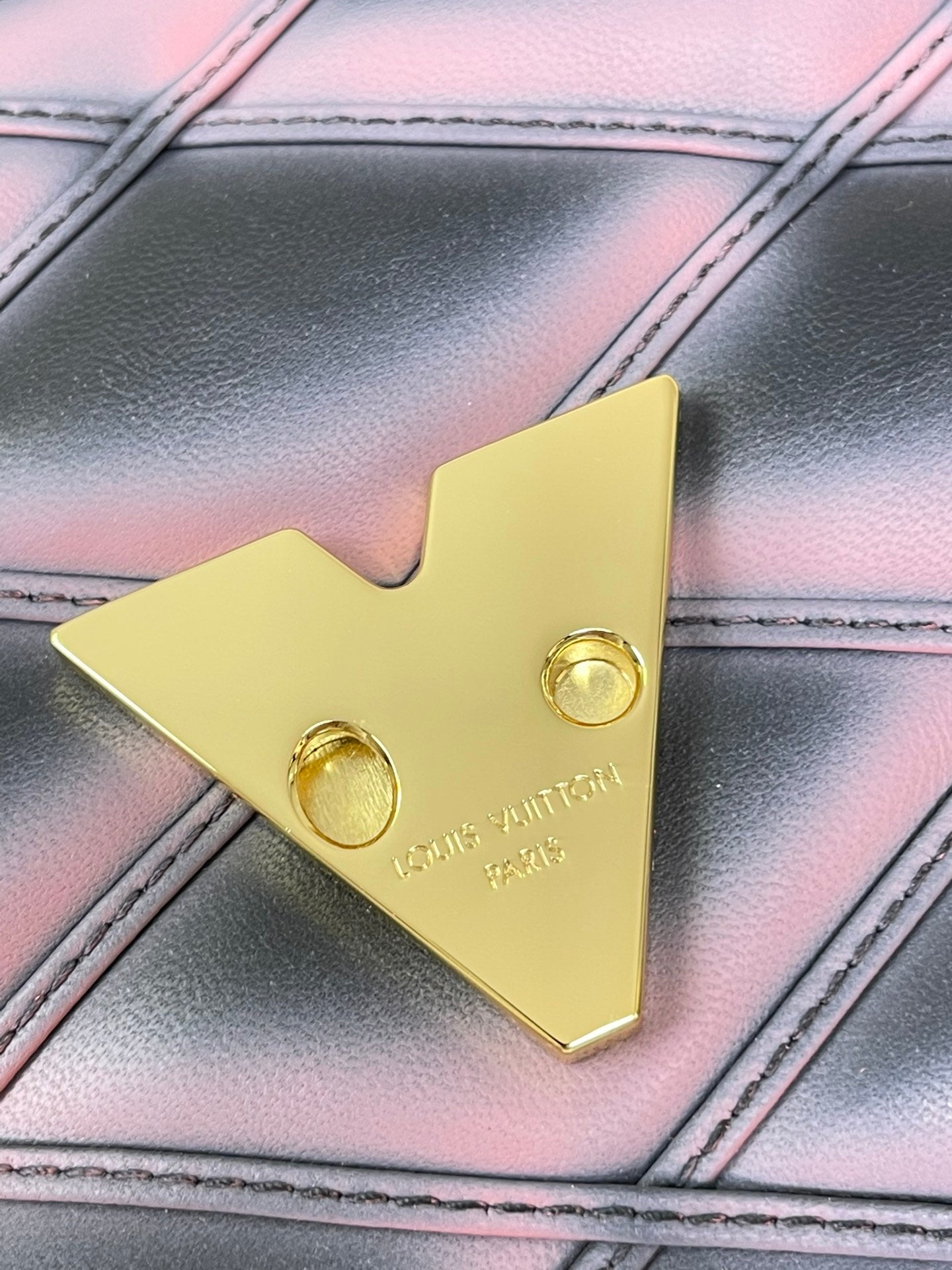 GO-14 MM 23 ブラックピンク