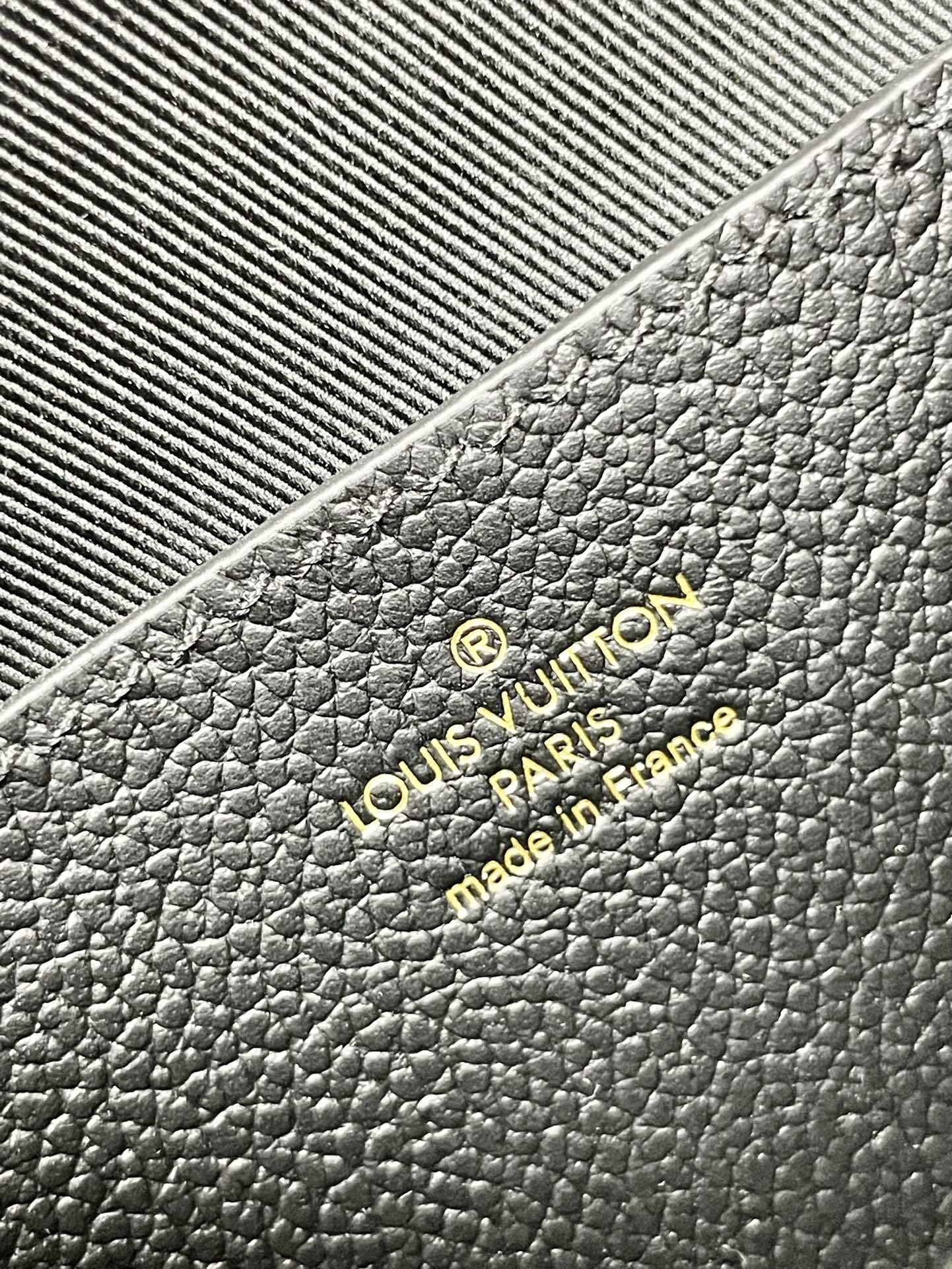 WOC 22 メティス ブラック モノグラム エンプラント