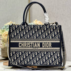 CD ミディアム ブックトート 36 ブルー オブリーク エンブロイダリー