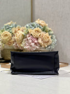 CD スモールブックトート 26 ブルー 斜め刺繍