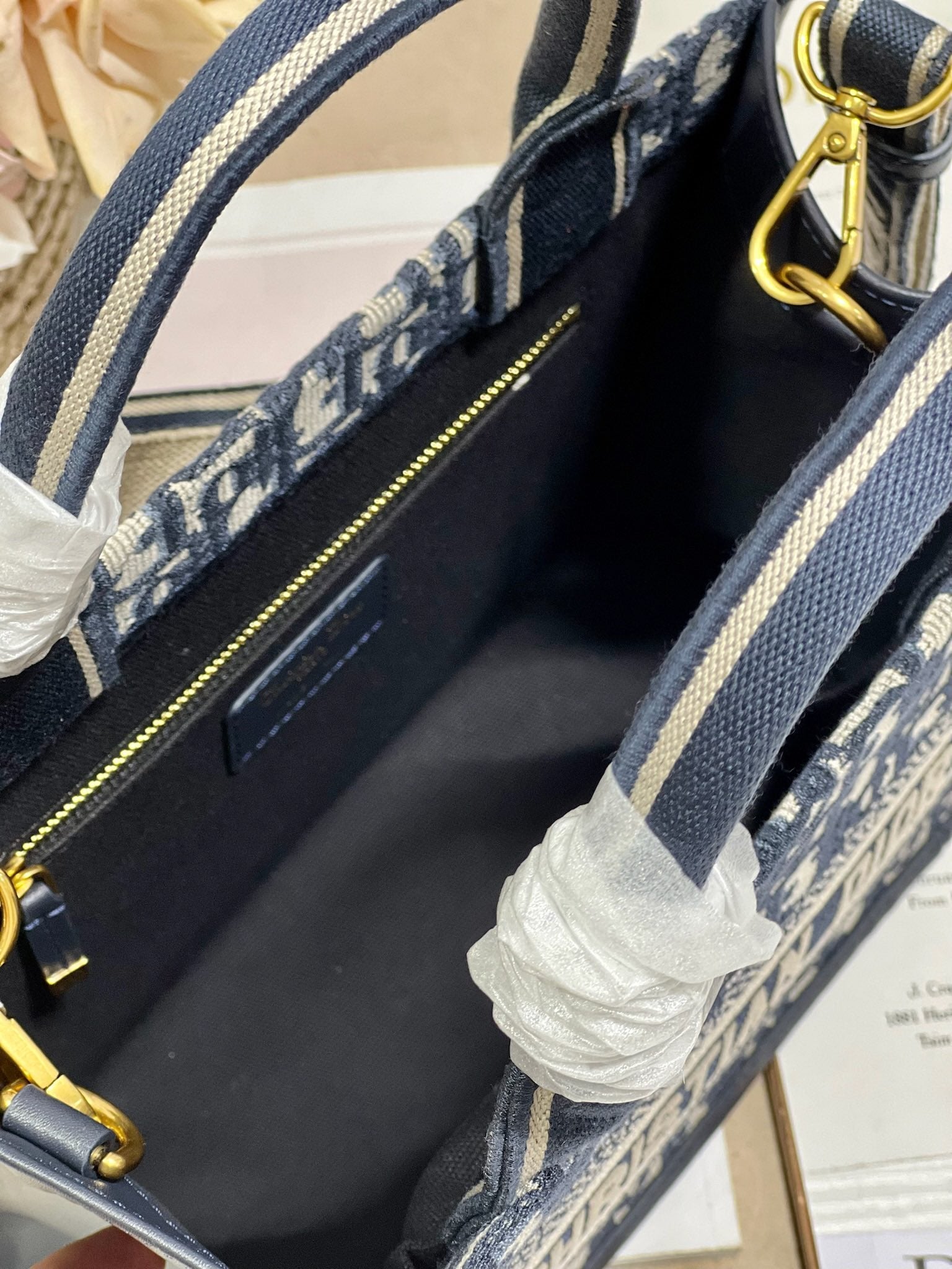 CD スモールブックトート 26 ブルー 斜め刺繍