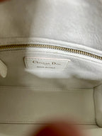 MINI LADY 17 BUTTERFLY STUD WHITE LAMBSKIN