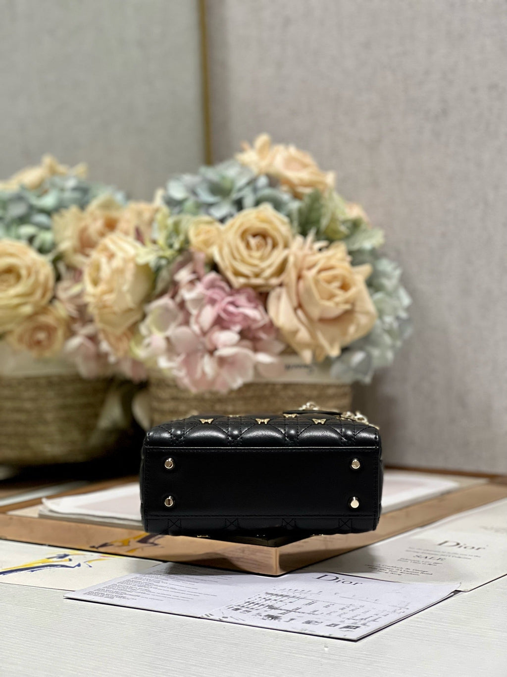 ミニ レディ 17 バタフライ スタッド ブラック ラムスキン