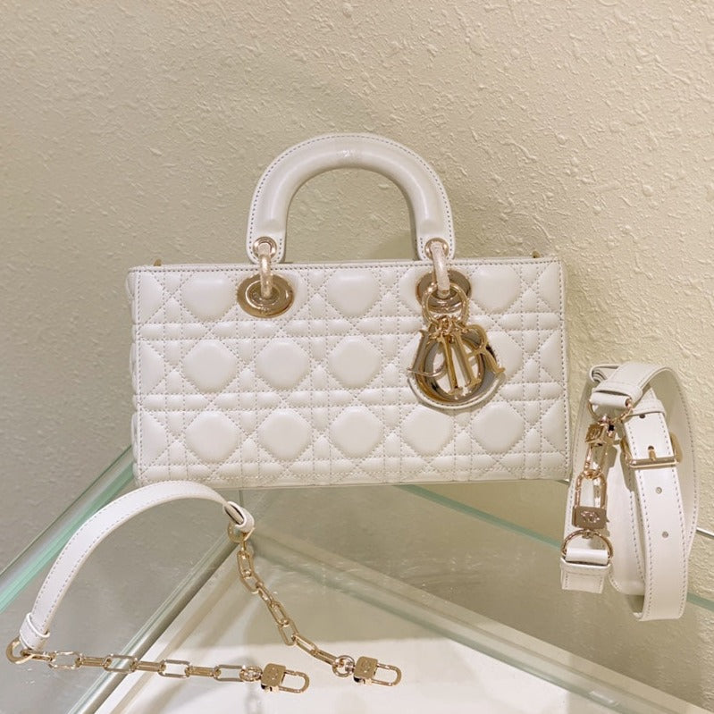 ミディアム レディ D-JOY 26 ホワイト ラムスキン