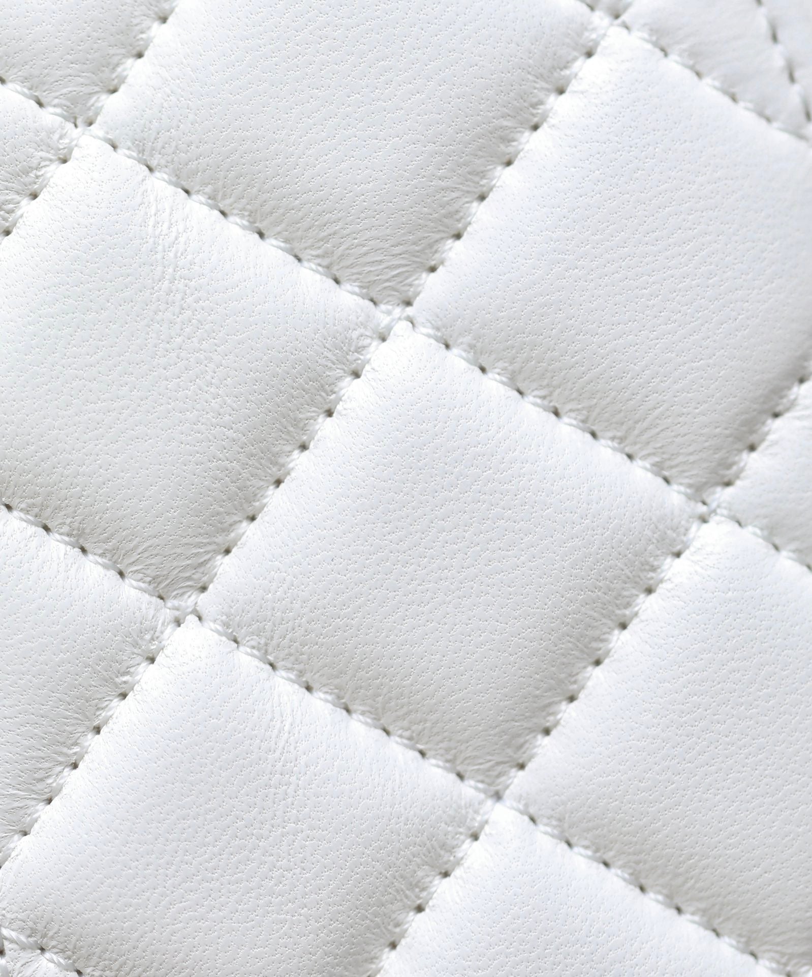 ミニ レクタングル フラップバッグ トップハンドル 20cm ホワイト ラムスキン シルバー金具