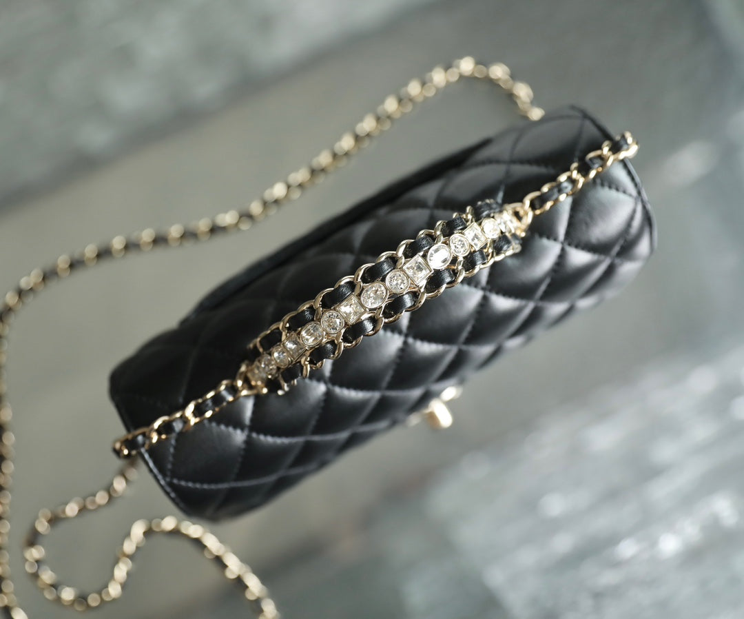 ミニ レクタングル フラップバッグ トップハンドル 20cm ブラック ラムスキン シルバー金具