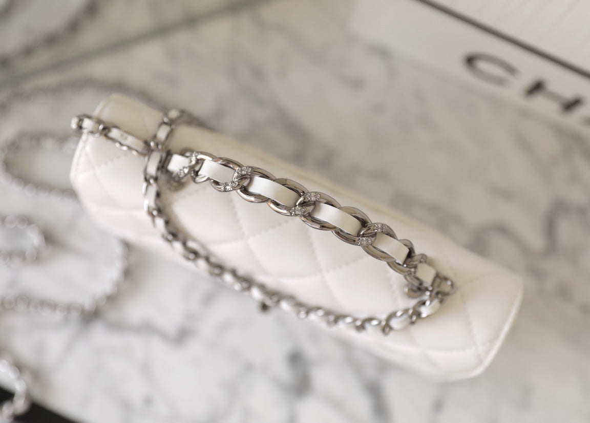 CC WOC 19 ホワイトラムスキン シルバーハードウェア