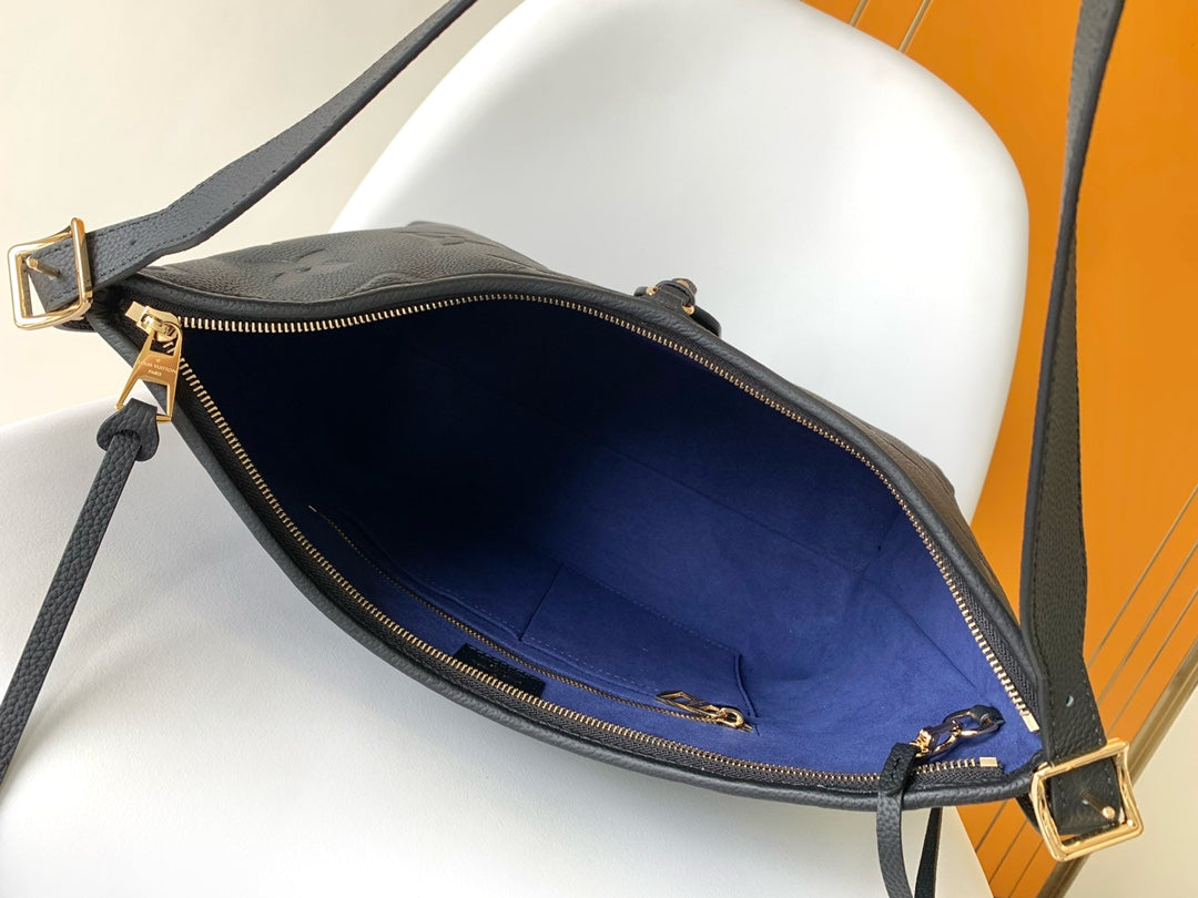 キャリーオール MM 39 ブラック モノグラム グレインカウハイドレザー