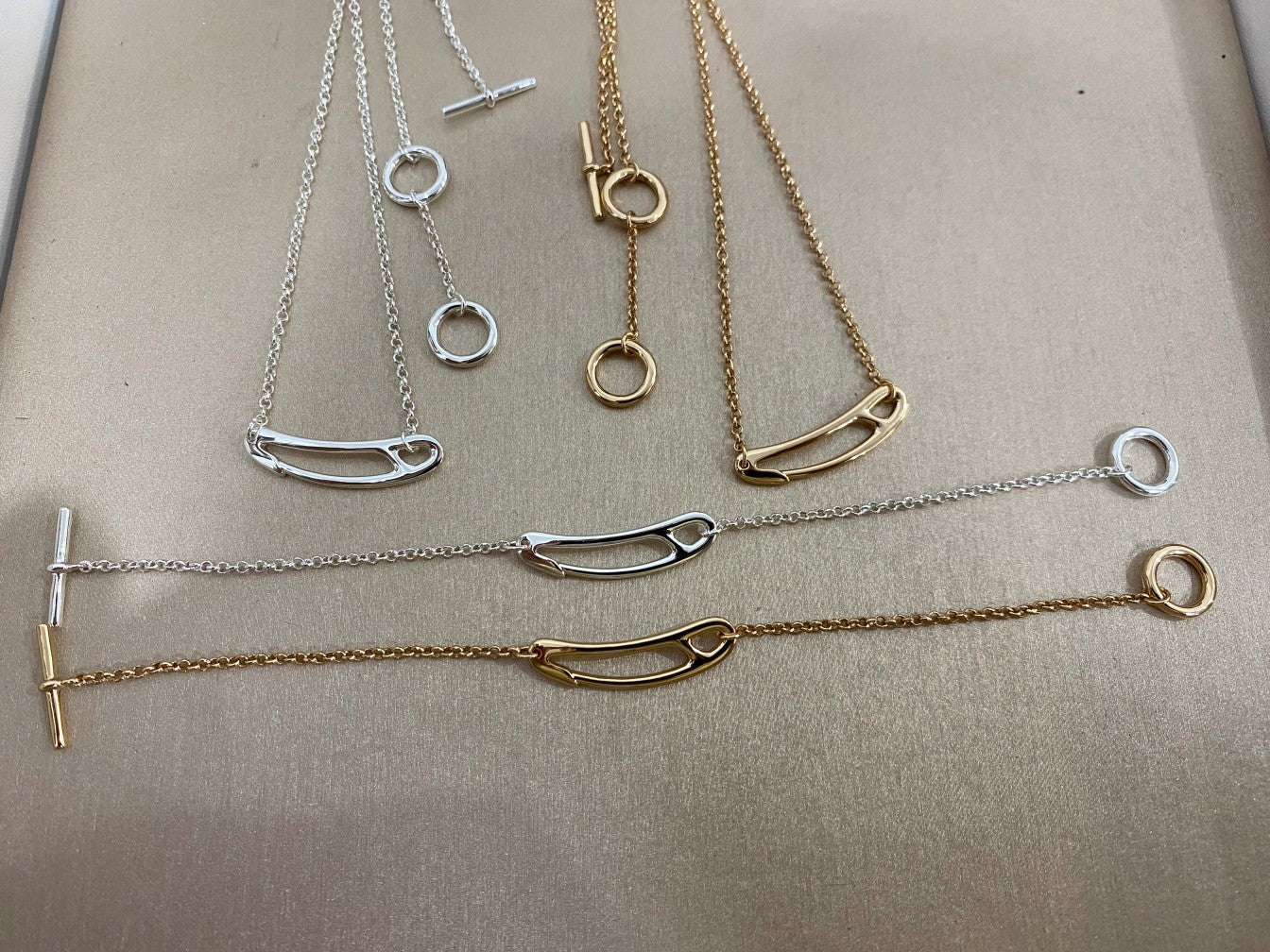 [⭐JeweliWhal]ブローチネックレス