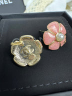 [⭐JeweliWhal]26C Pink Camellia Pearl Enamel Stud Earrings