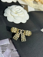 [⭐JeweliWhal]25K Hollow Bow Brooch