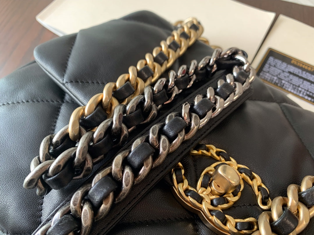 19 フラップバッグ 30 ブラック ゴートスキン ゴールド金具