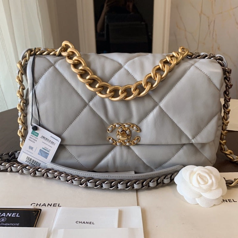 19 フラップバッグ 30 グレー ゴートスキン ゴールド金具