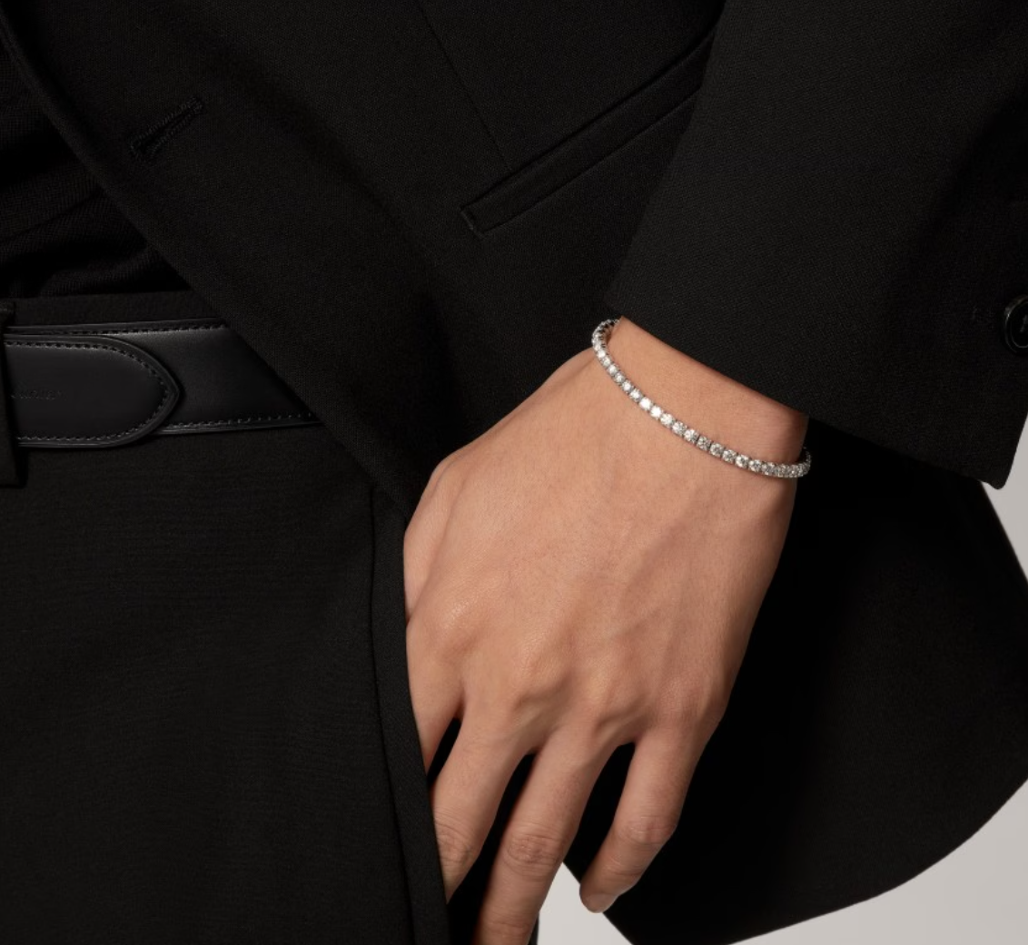 [⭐JeweliWhal]  CLASSIC BASEBALL BRACELAT, 52 DIAMOND