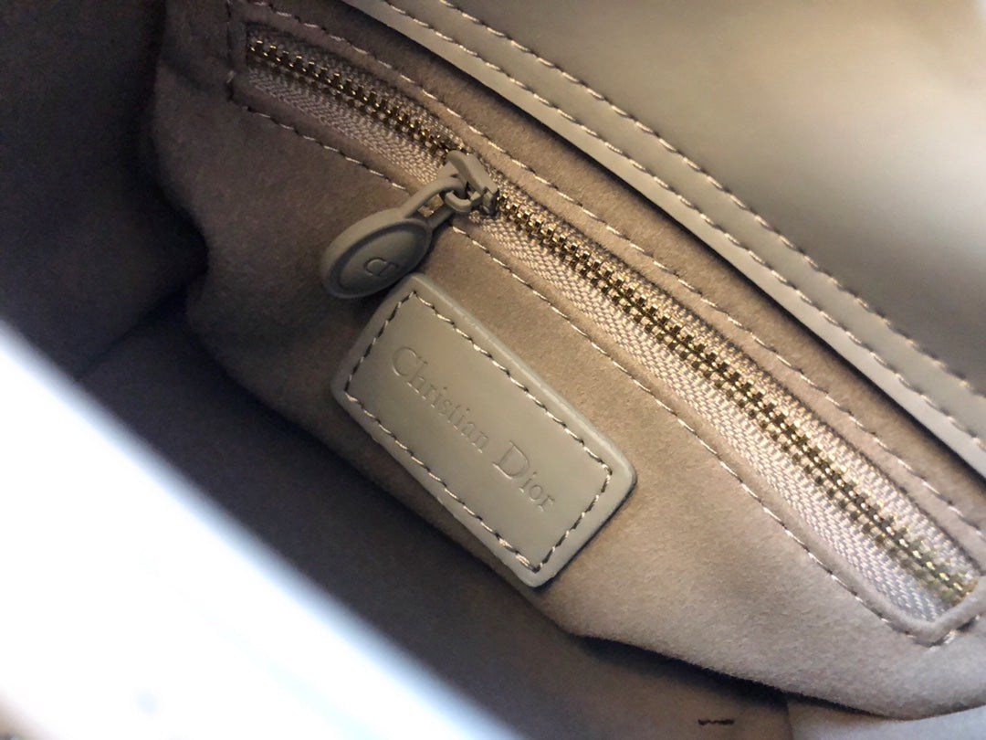 ミニ レディ 17 バッグ（グレーカーフスキン）