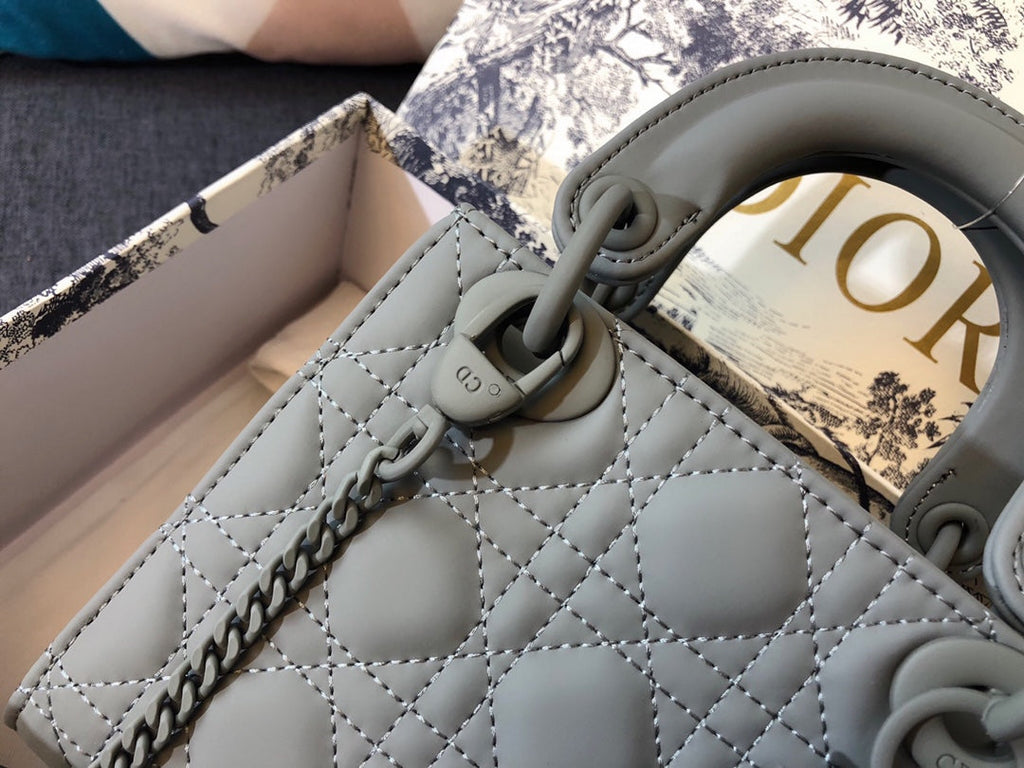 ミニ レディ 17 バッグ（グレーカーフスキン）