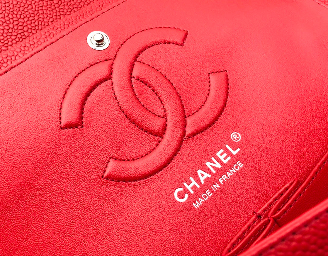 フラップバッグ ミディアム 25cm レッドキャビア シルバー金具