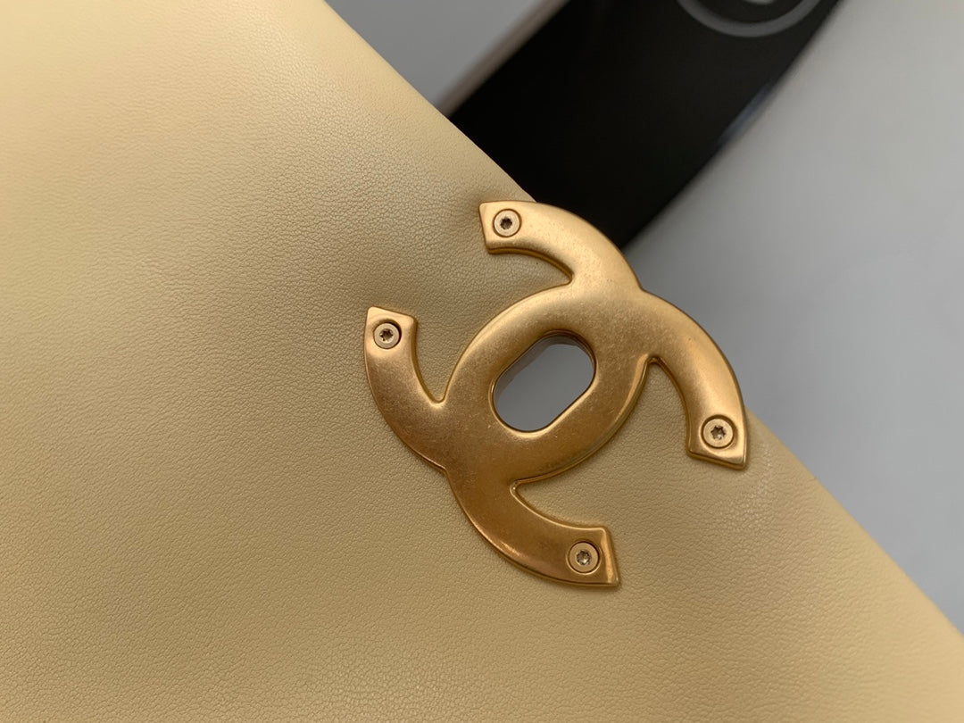 19 フラップバッグ 30 ライトイエロー ゴートスキン