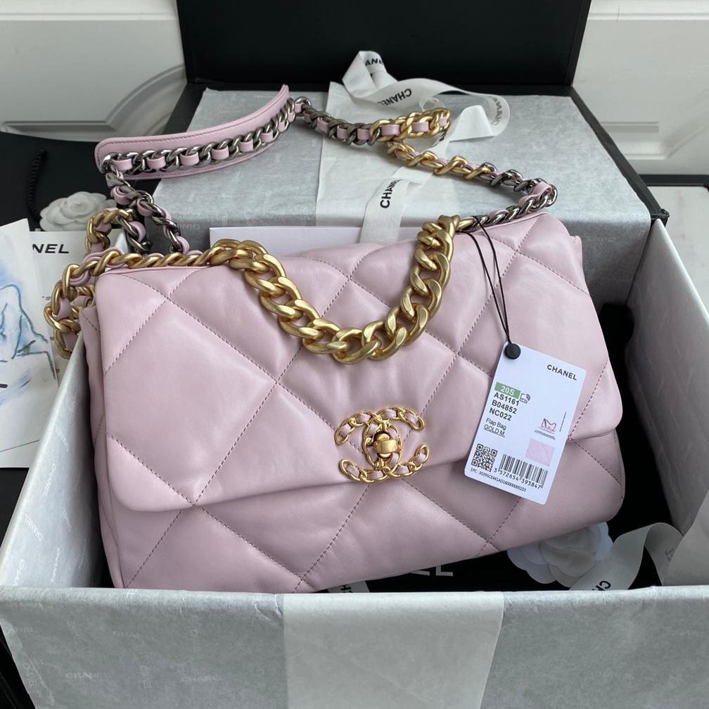 CC 26 ライトピンクカーフスキン製スモールバッグ