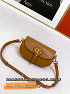 ミニ ボビー イーストウエスト 20 バッグ チョコレートブラウン カーフスキン