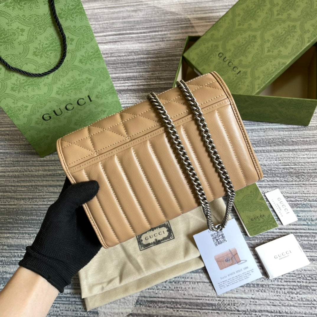 GGマーモント ミニ 20 ショルダーバッグ（キャメルブラウン カーフスキン）