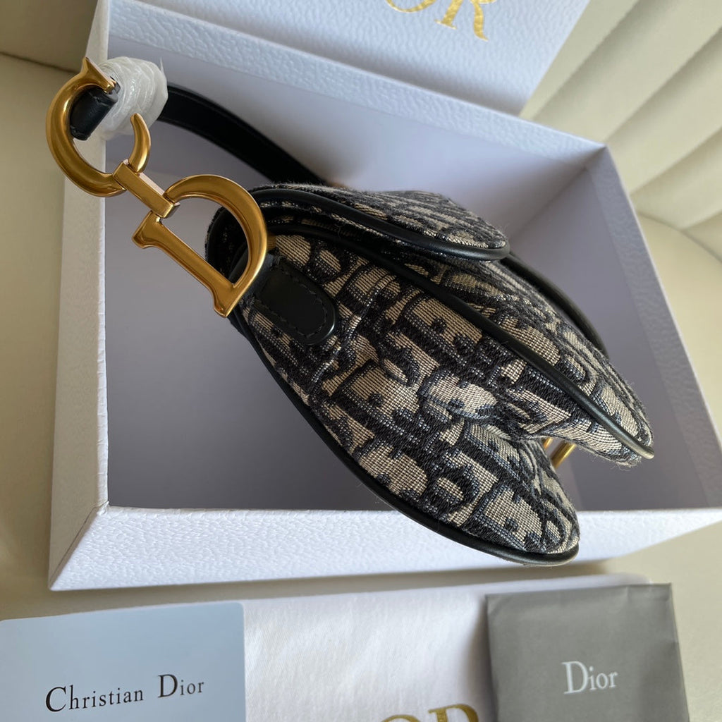 CDサドルバッグストラップ ストラップ付き 19cm ブルー オービック刺繍