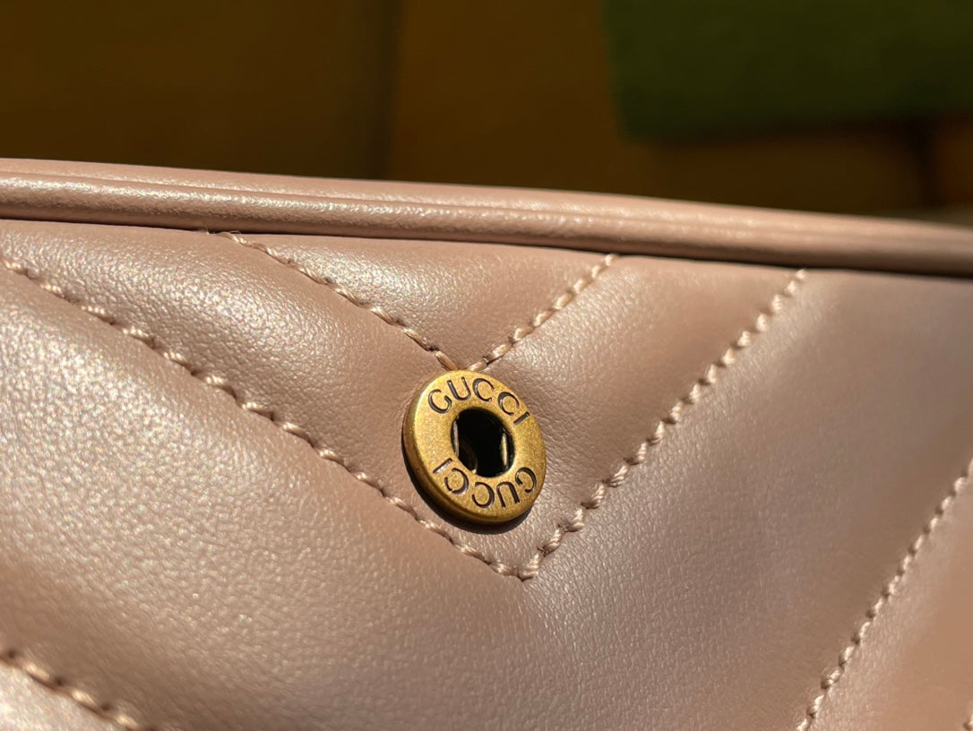 GGマーモント ミニ 16 バッグ（ベージュカーフスキン）