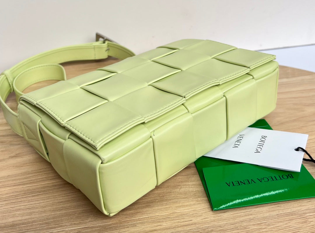 スモールカセット23インチ パイングレードカーフスキン