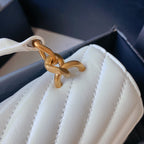 カレッジミディアム 24インチ ホワイトラムスキン ゴールドハードウェア