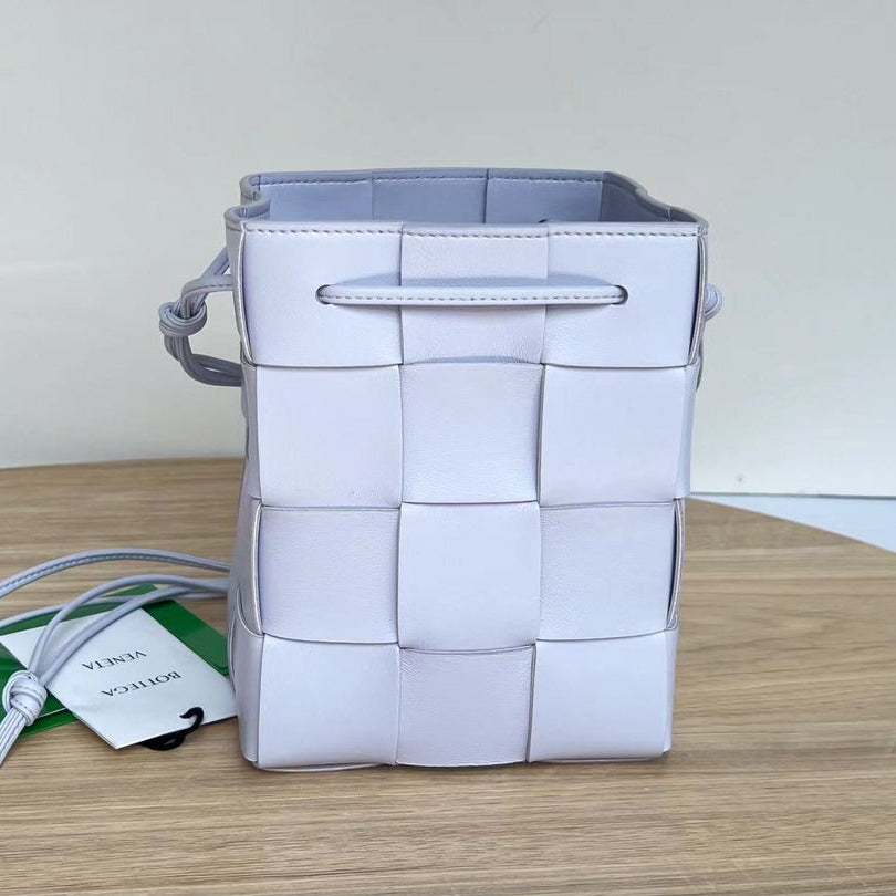 スモールカセットバケット 18インチ ペールパープルカーフスキン