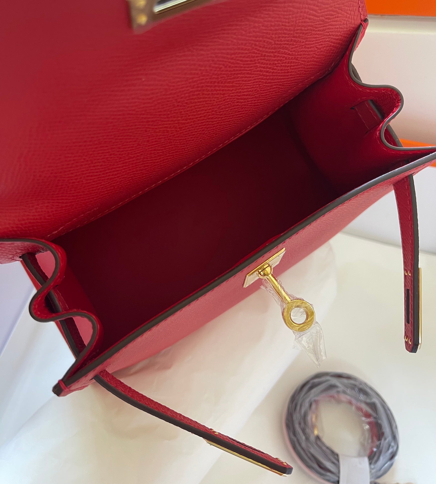 KELLY MINI 20 BAG IN RUBY RED CALFSKIN WITH GOLD HARDWARE (MADE-TO-ODER)