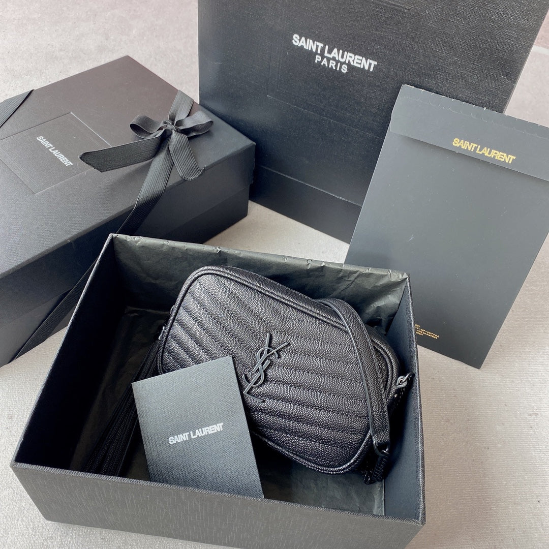 LOU MINI CAMERA BAG 19 IN BLACK CAVIAR PATTERN CALFSKIN BLACK HARDWARE