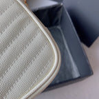 LOU ミニカメラバッグ 19インチ ホワイト キャビアパターン カーフスキン ゴールド金具