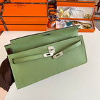 KELLY CUT 31 IN APPLE GREEN CALFSKIN WITH SILVER HARDWARE