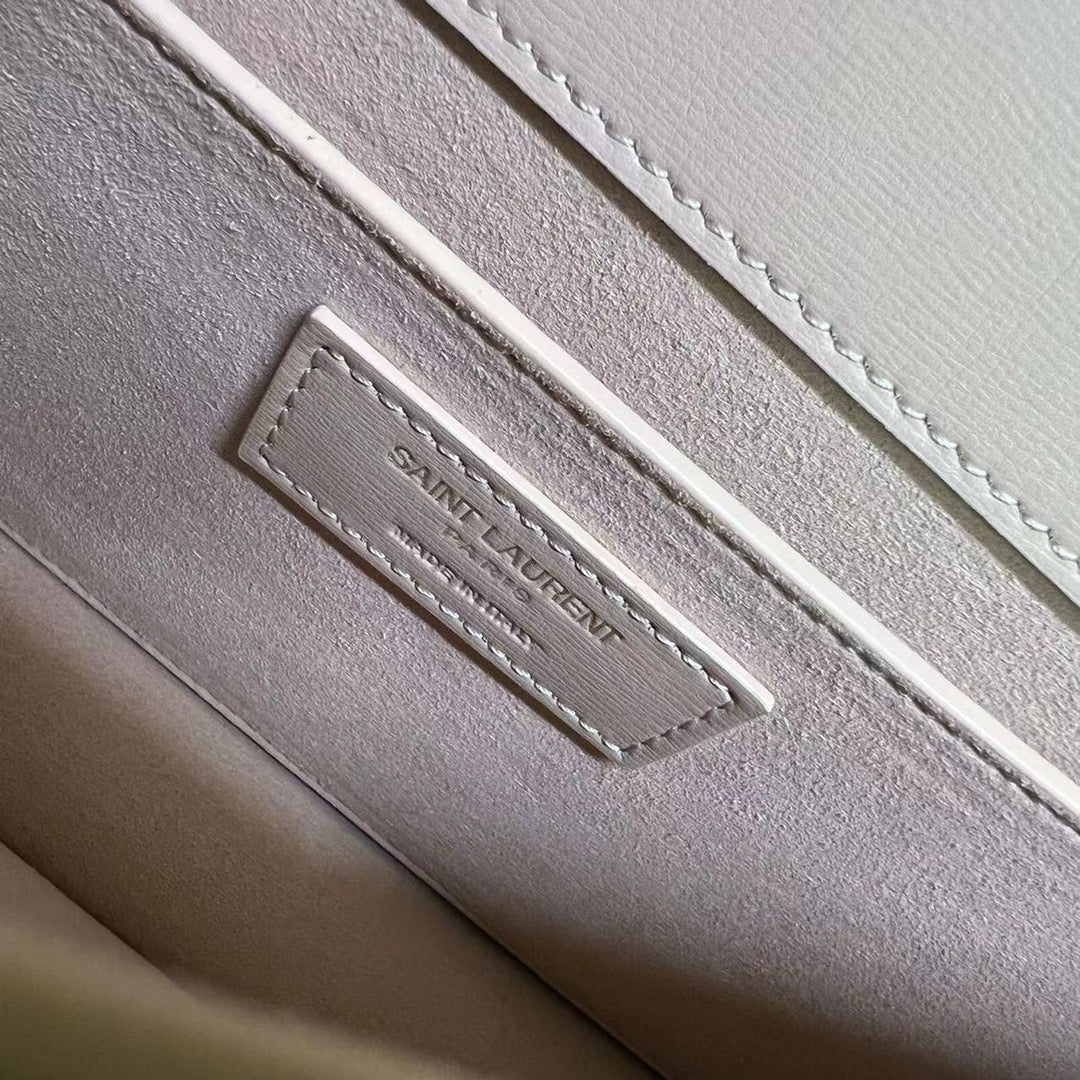 サンセット ミディアム 22インチ ベージュ カーフスキン ゴールドハードウェア