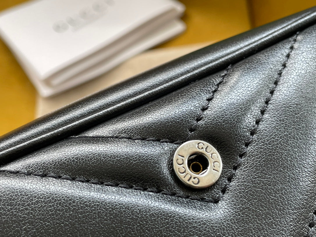 マーモント ミニハンドバッグ 16インチ ブラックカーフスキン