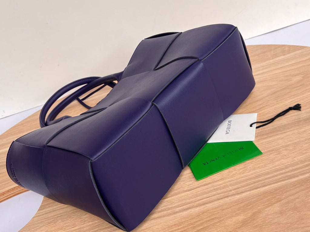 イーストベイパープルラムスキンのスモールアルコトート30