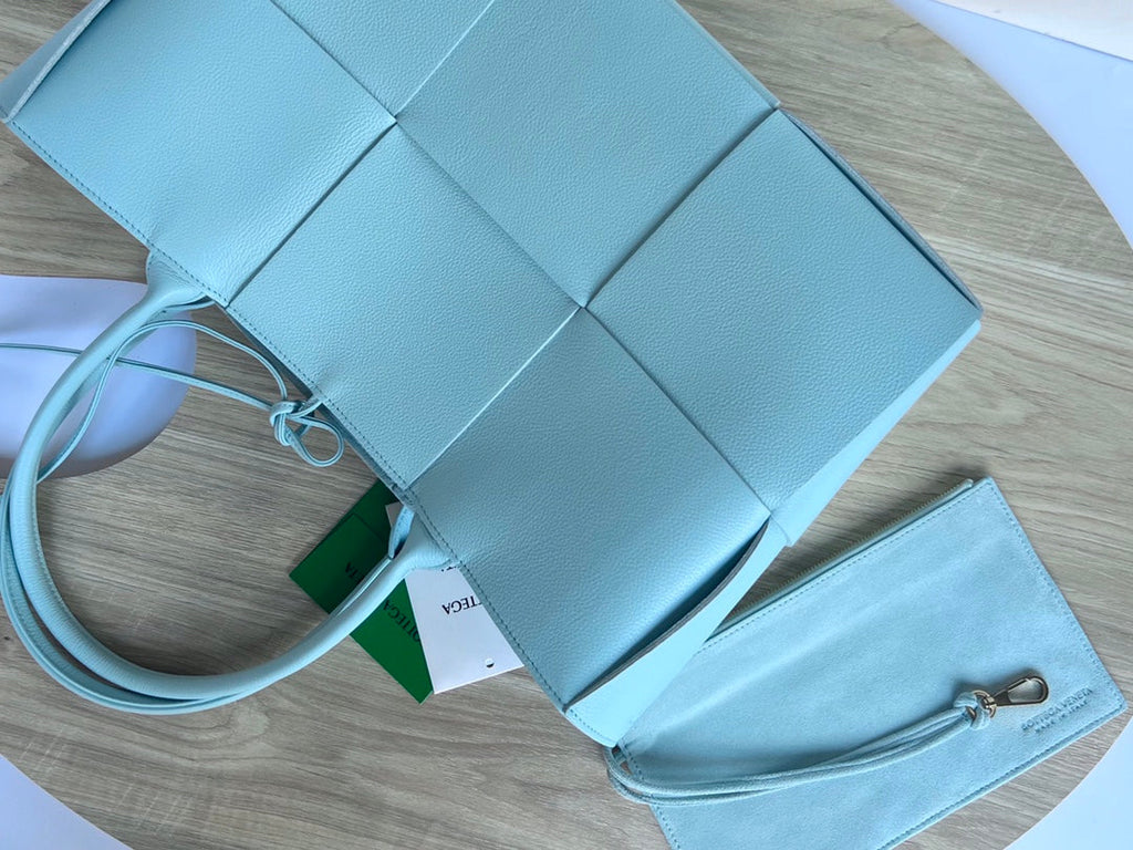 ARCO トートバッグ 36 スカイブルー カーフスキン