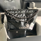 CCラージ42ハンドバッグ（ブラック、シャイニーカーフスキン、シルバー金具）