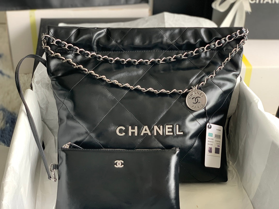 CC ミディアム 37 ハンドバッグ（ブラック、シャイニーカーフスキン、シルバー金具）