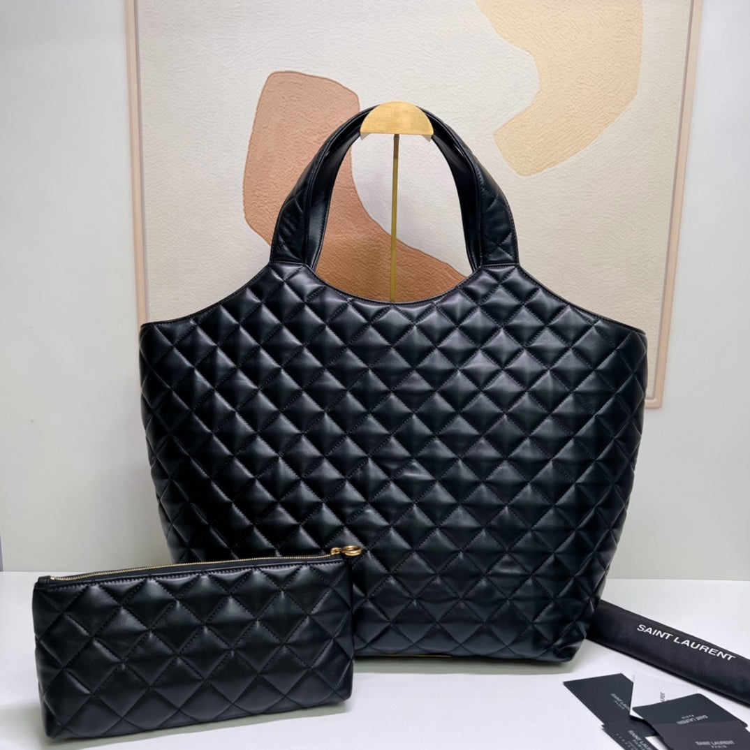 ICARE 58 マキシショッピングバッグ（ブラックラムスキン、ゴールドトーンメタリック）