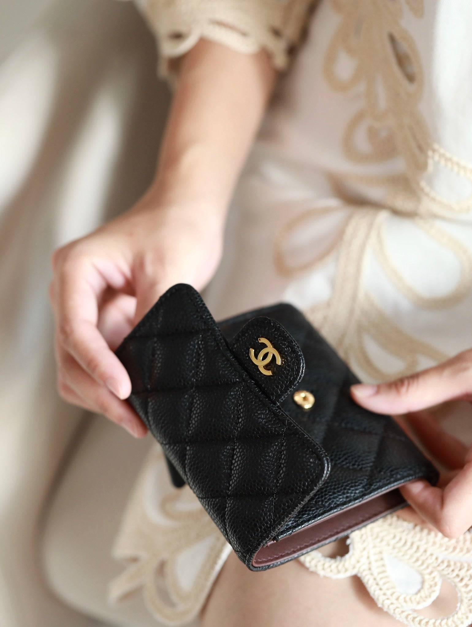 CCフラップカードホルダー 11.5 ブラック グレインカーフスキン ゴールドアイコン