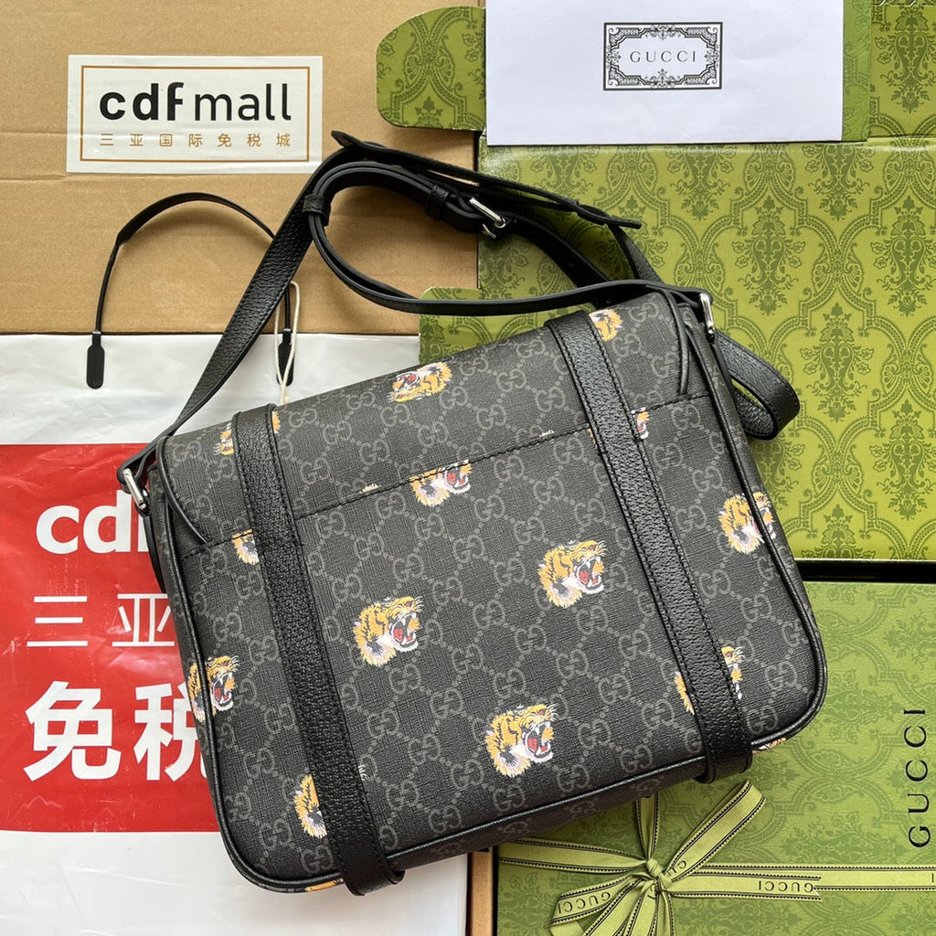 タイガープリント メッセンジャーバッグ 28 ブラックキャンバス＆レザートリム