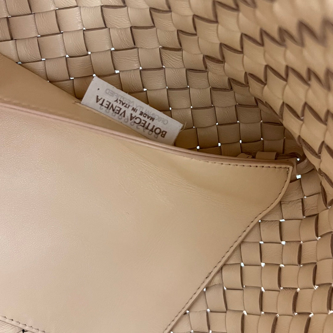 スモール カバット 32 インチ クリーム ラムスキン