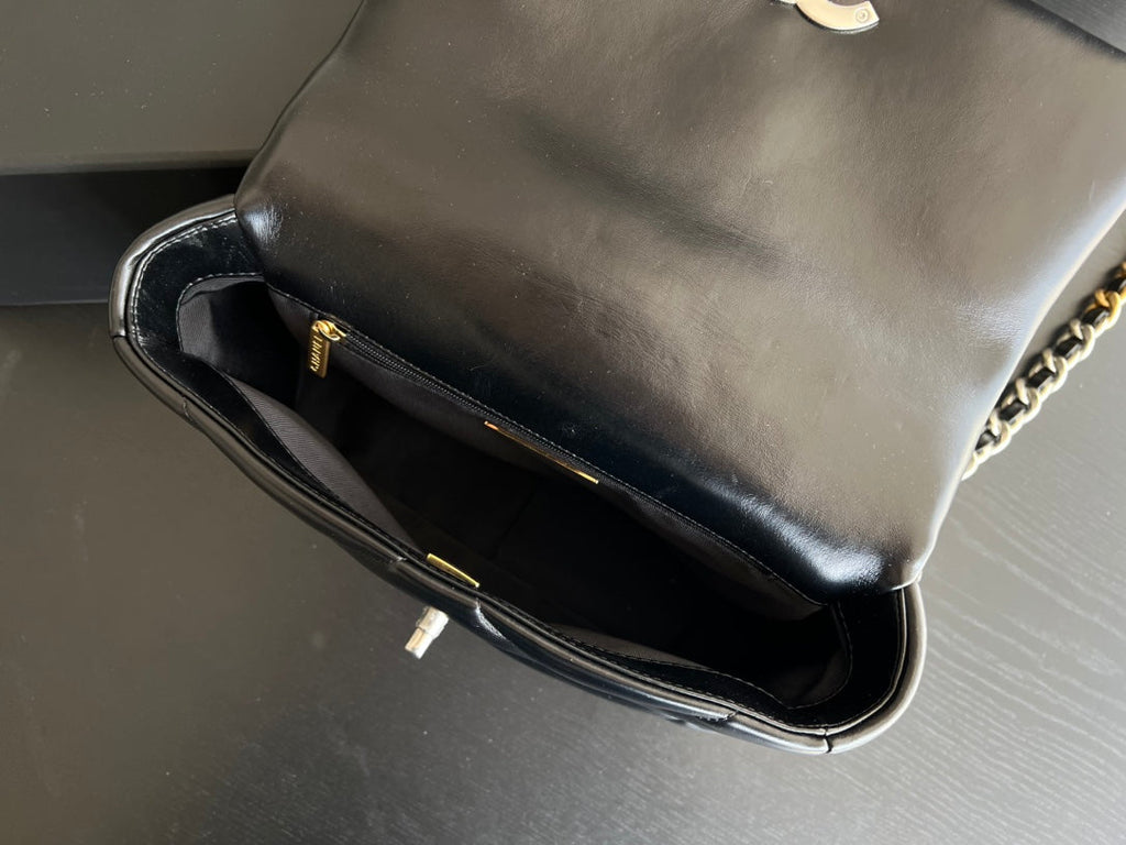 19 フラップバッグ 30 ブラック ゴートスキン ルテニウム金具