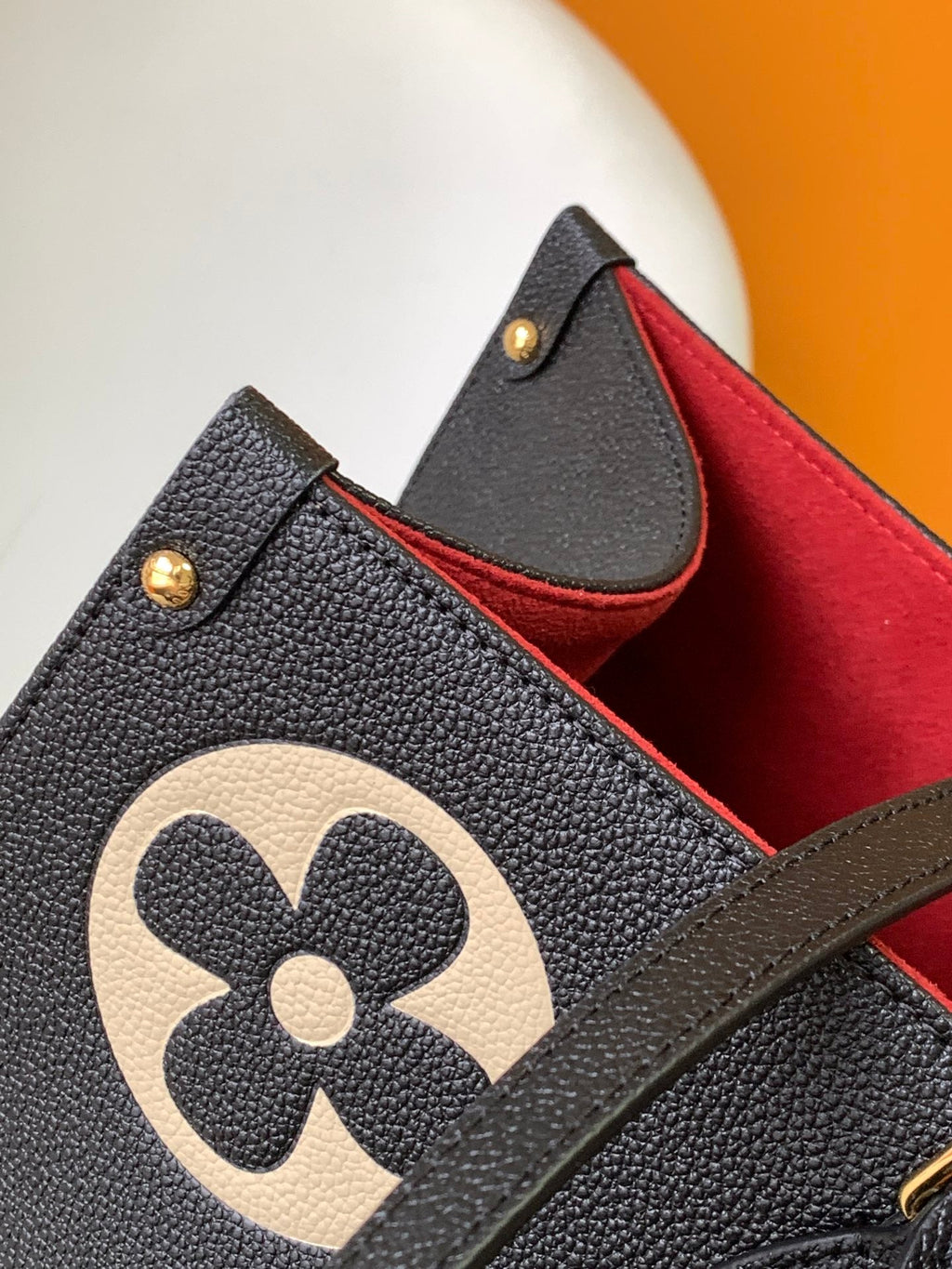 オンザゴー GM 41 ブラッククリーム