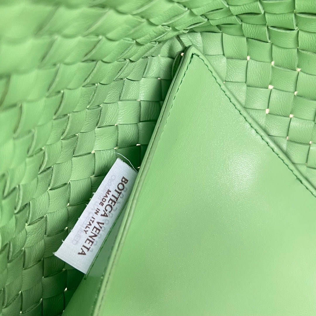 スモール カバット 32 ライトグリーン ラムスキン