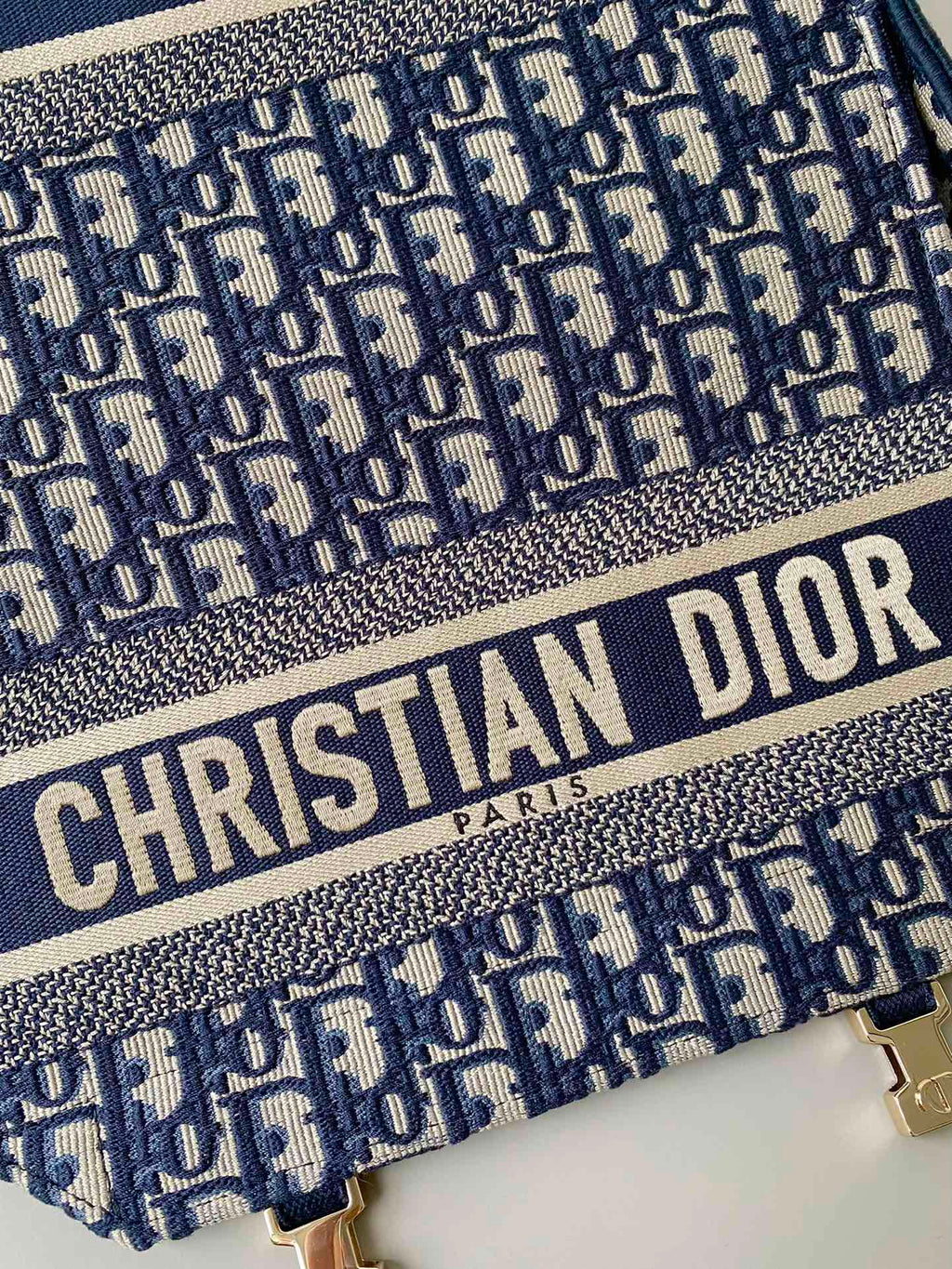 ミディアム ディオールキャンプ バッグ 28 オブリーク ブルー エンブロイダリー